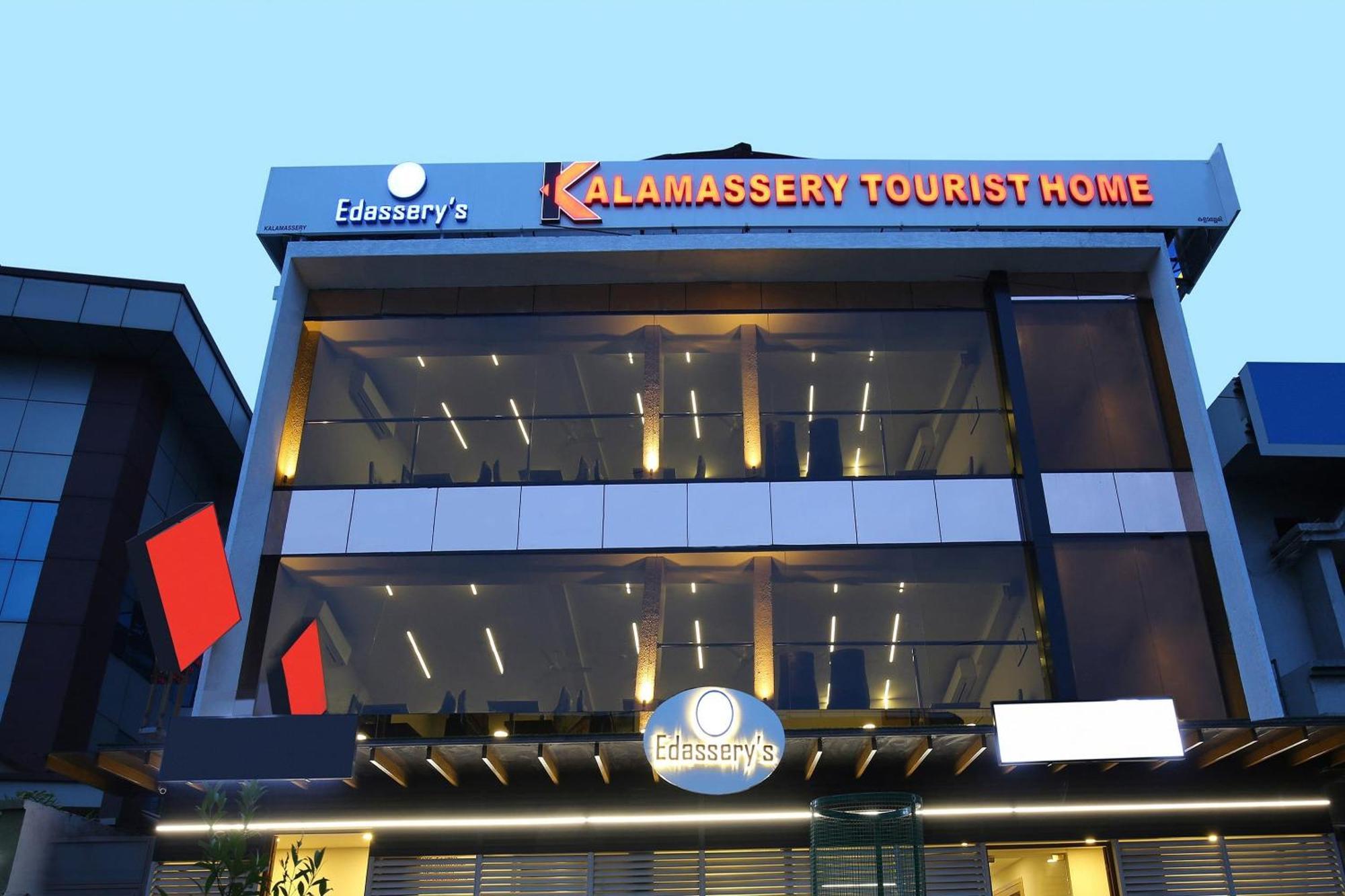 Super Collection O Edasserys Kalamassery Tourist Home Elūr Exterior foto